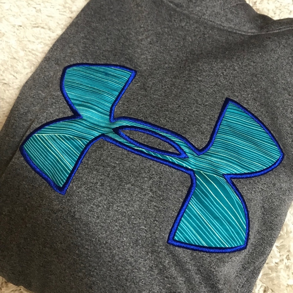 Under Armour Sweatshirt / Hoodie